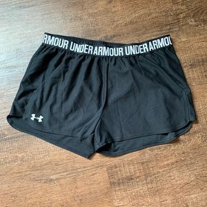 Black Under Armour shorts
